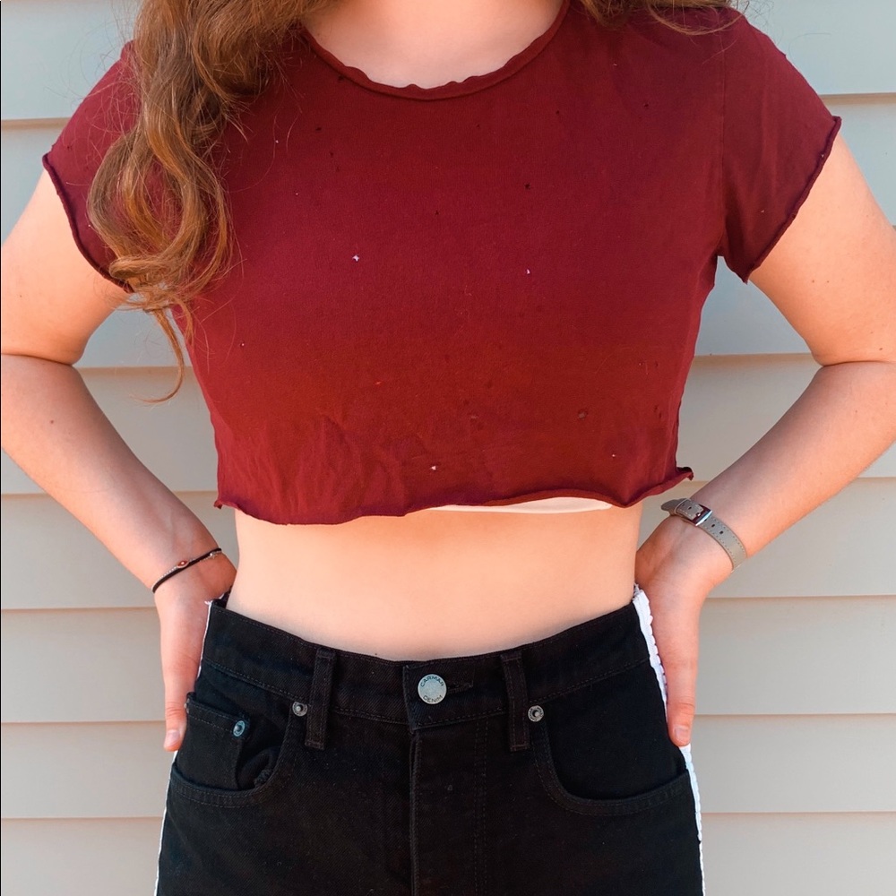 Cropped LF Maroon Distressed T